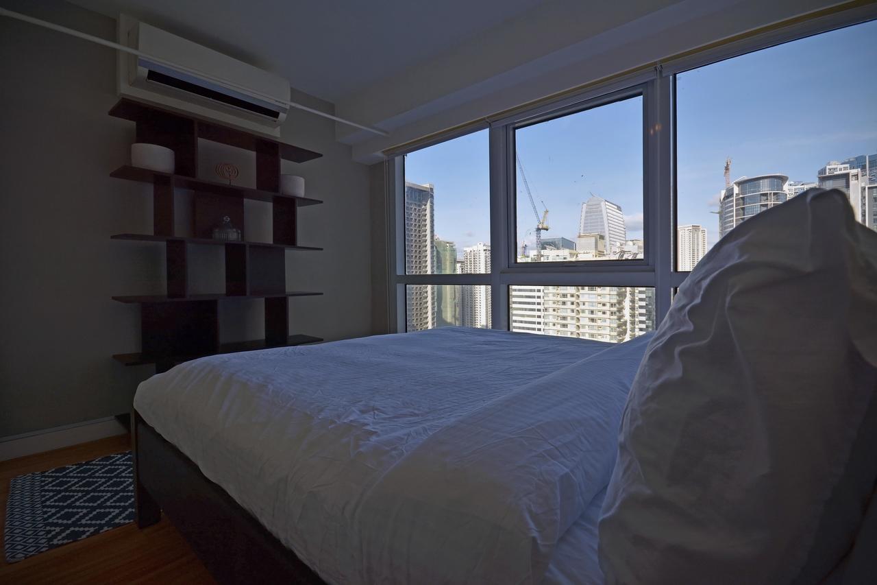Victoria Soho Suites Manille Extérieur photo