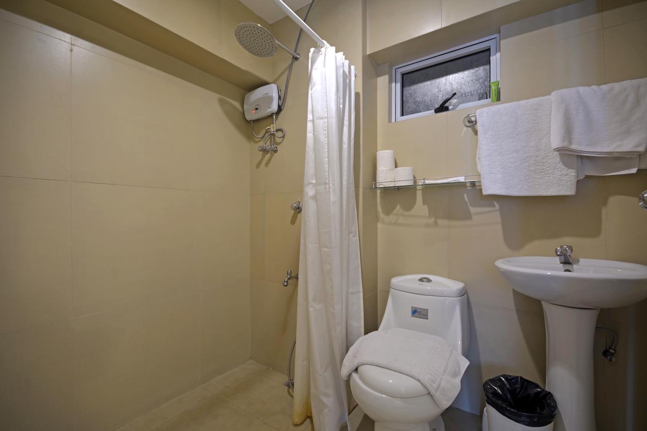 Victoria Soho Suites Manille Extérieur photo